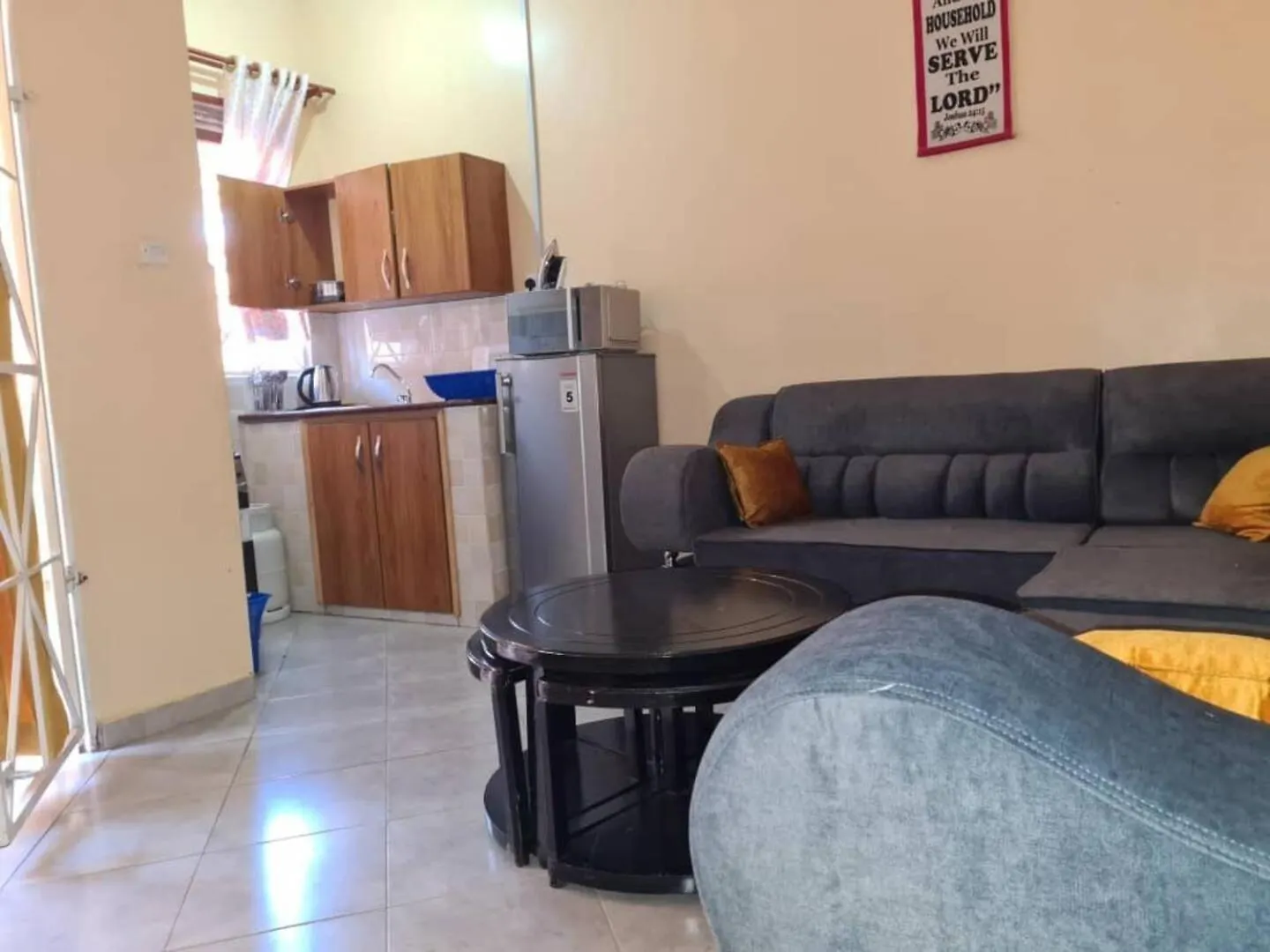 Cozy Urban Escape In Kampala Lejlighed
