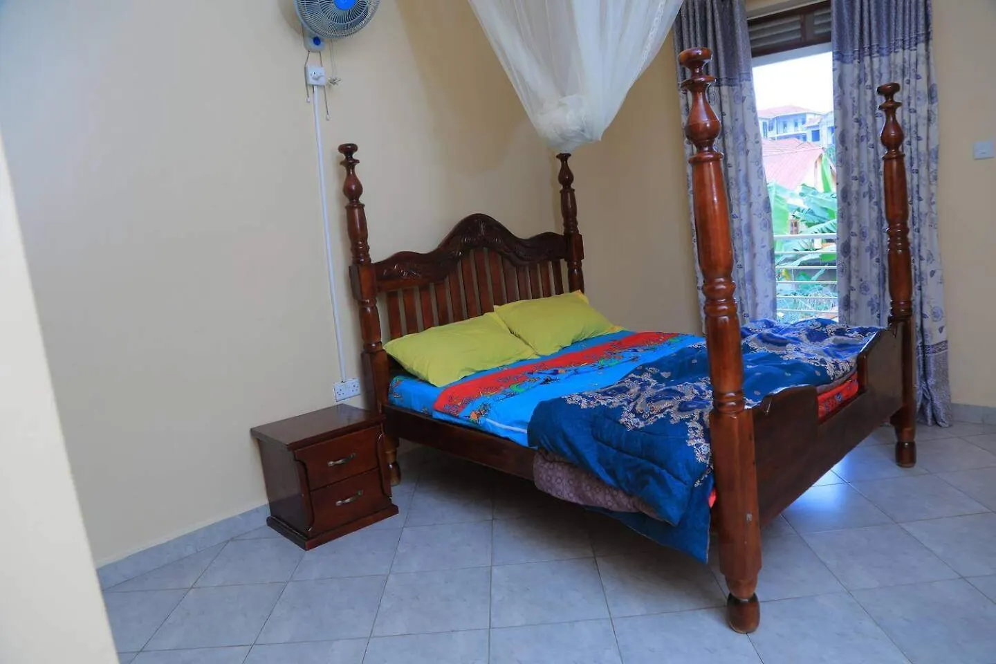Cozy Urban Escape In Kampala Lejlighed
